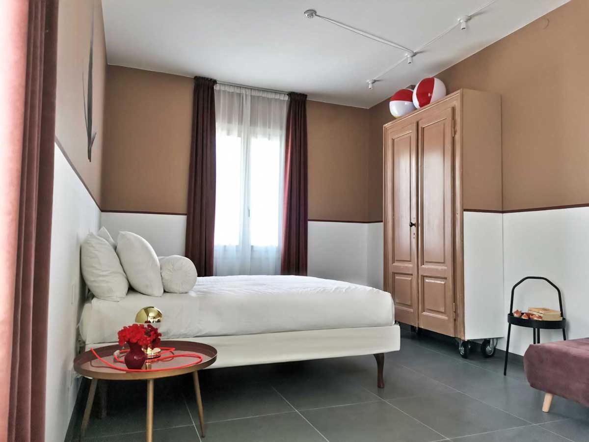 Casa Sebina - Your Design Home On The Lake - 3 Bathrooms 3 Bedrooms Ντεζεντσάνο ντελ Γκάρντα Εξωτερικό φωτογραφία